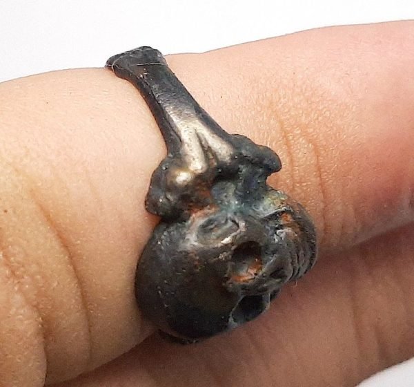 WAFFEN SS TOTENKOPF SKULL TEXTBOOK RING RELIC WW2 GERMAN - Image 10